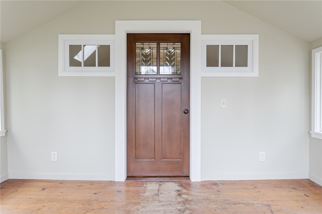 23 Madison Terrace Irondequoit, NY 14617 - Photo 3 of 28