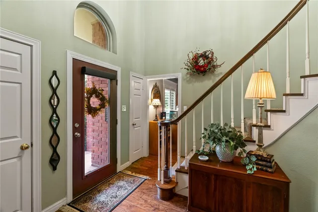 a view of entryway and hall