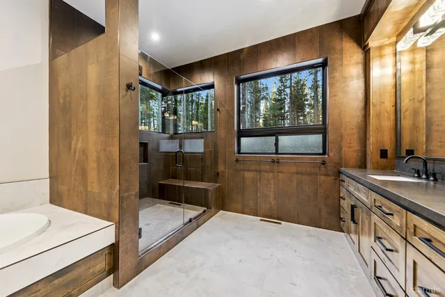 $6,488,000 | 1101 Johnson Boulevard, South Lake Tahoe, CA 96150