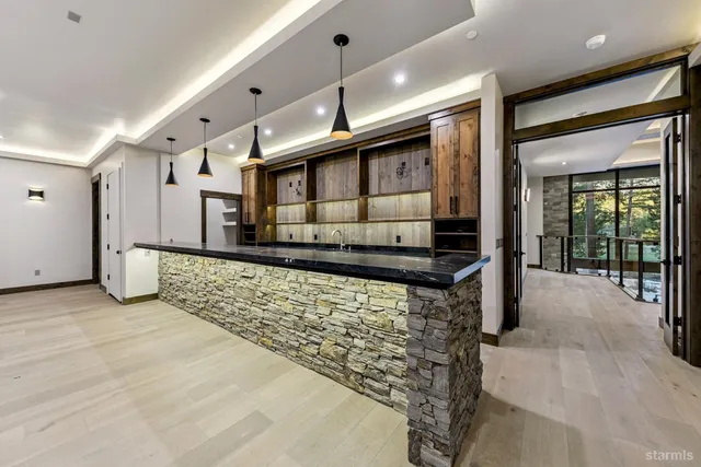 $6,488,000 | 1101 Johnson Boulevard, South Lake Tahoe, CA 96150