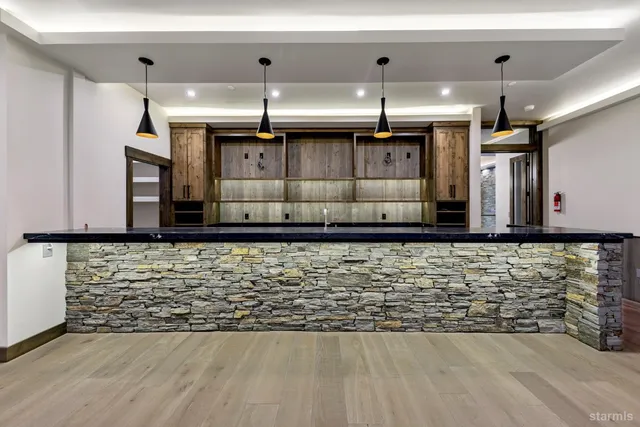 $6,488,000 | 1101 Johnson Boulevard, South Lake Tahoe, CA 96150