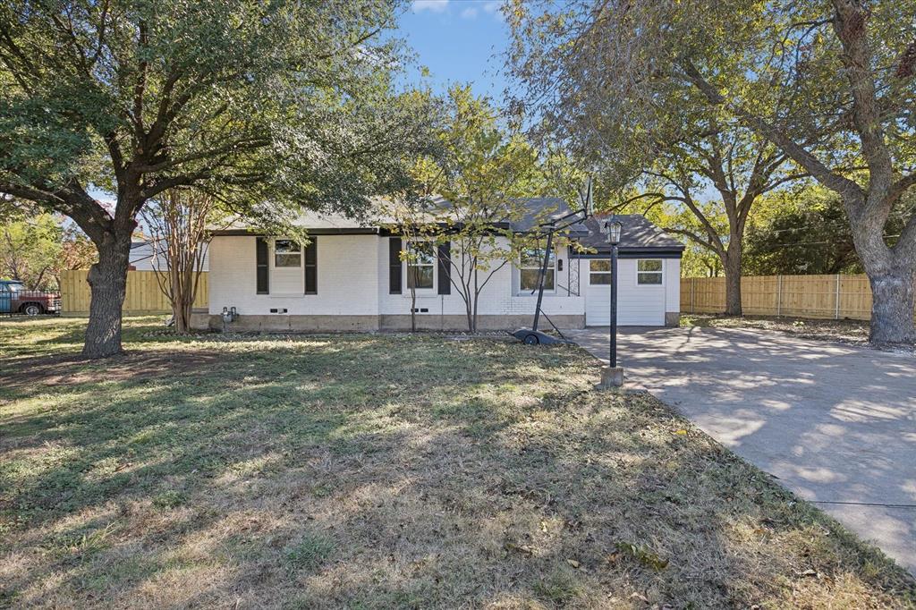 1626 Crest Ridge Drive Dallas, TX 75228 - Photo 2 of 33