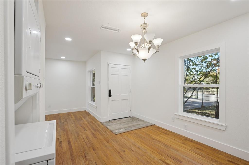 1626 Crest Ridge Drive Dallas, TX 75228 - Photo 8 of 33