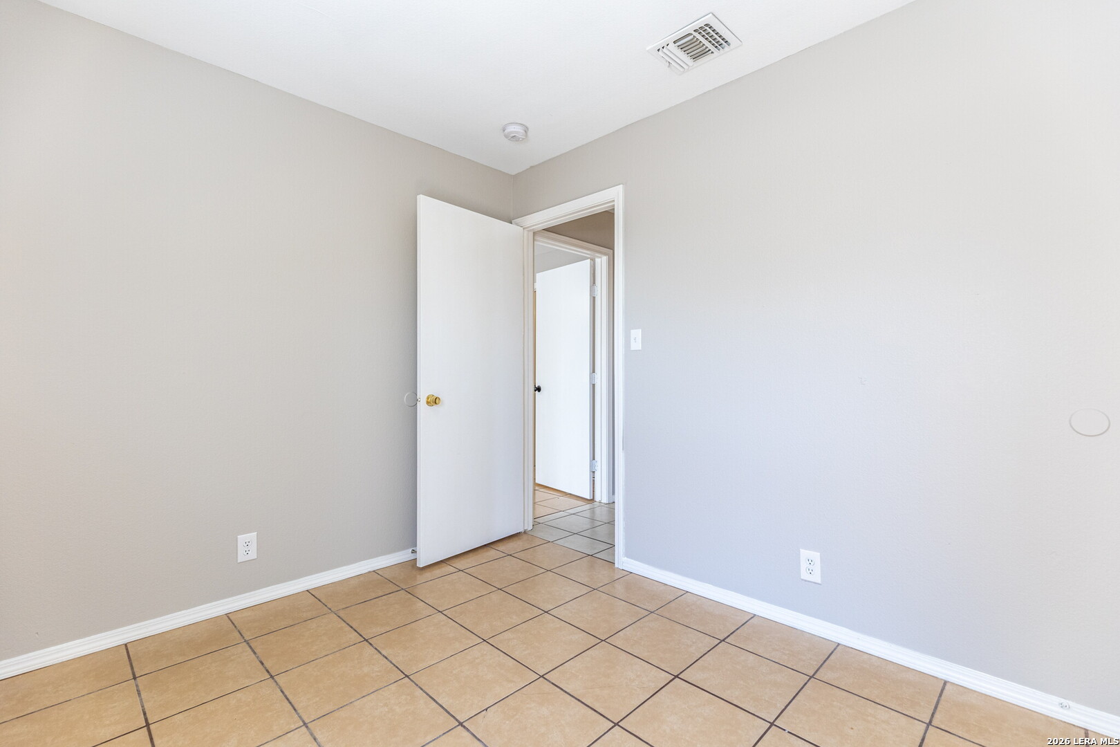 8818 Pensive Drive Converse, TX 78109 - Photo 19 of 32