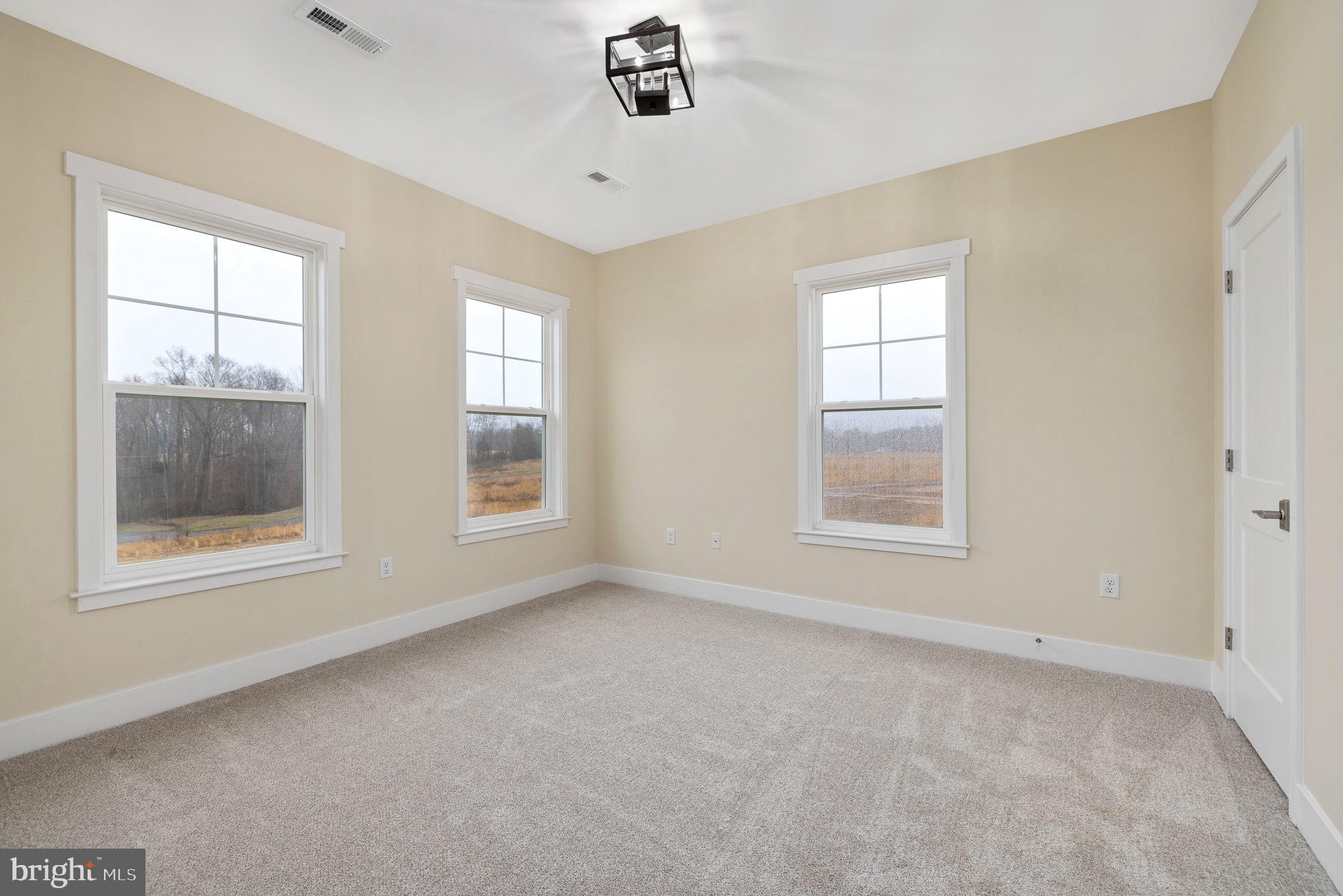 29332 Old Rhoadesville, VA 22542 - Photo 26 of 40 Spacious bedrooms