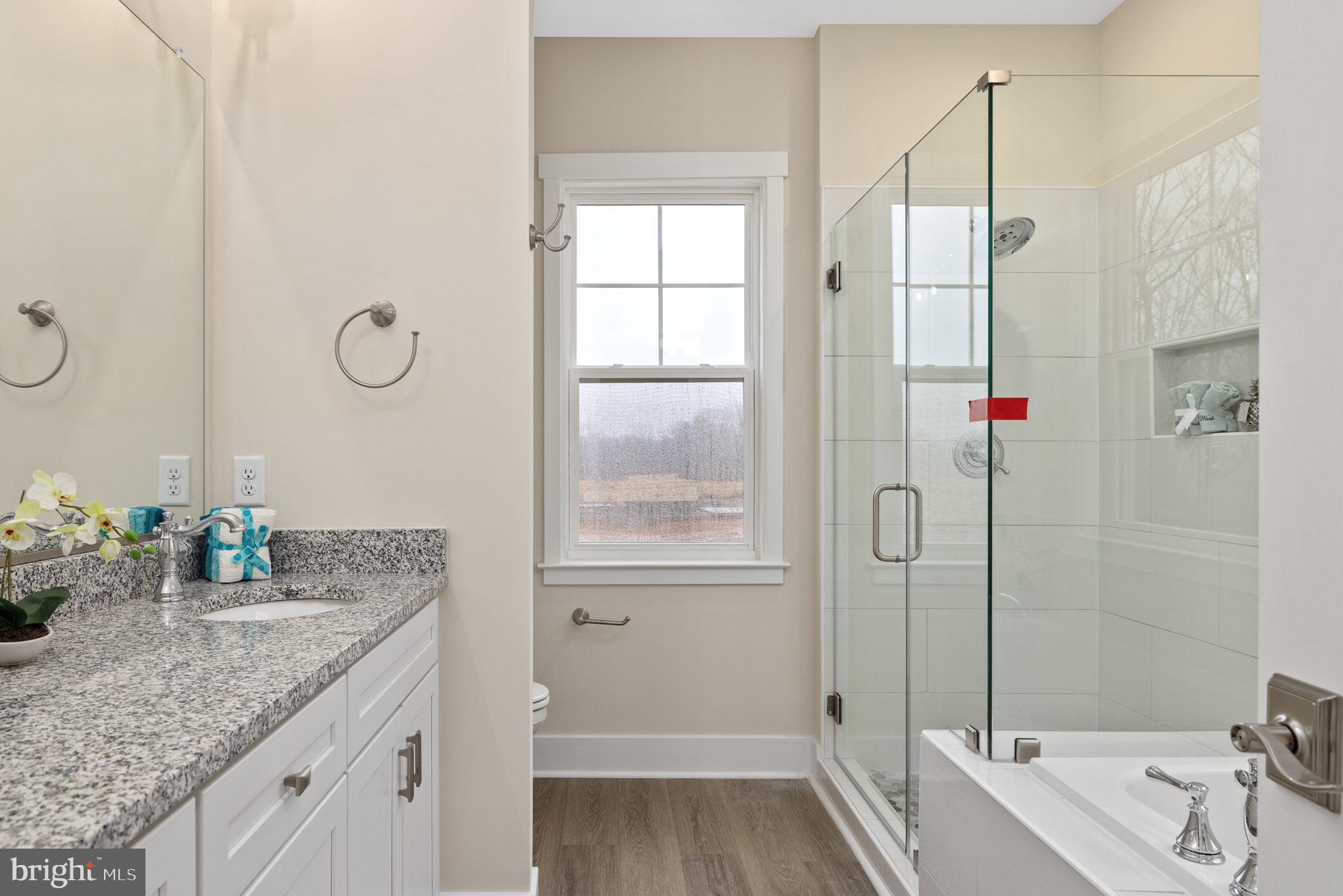 29332 Old Rhoadesville, VA 22542 - Photo 29 of 40 Upgraded in bath include full glass & tile shower