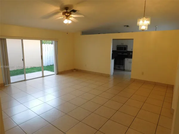 $2,950 | 13439 Northwest 5th Court, Unit 13439, Plantation, FL 33325