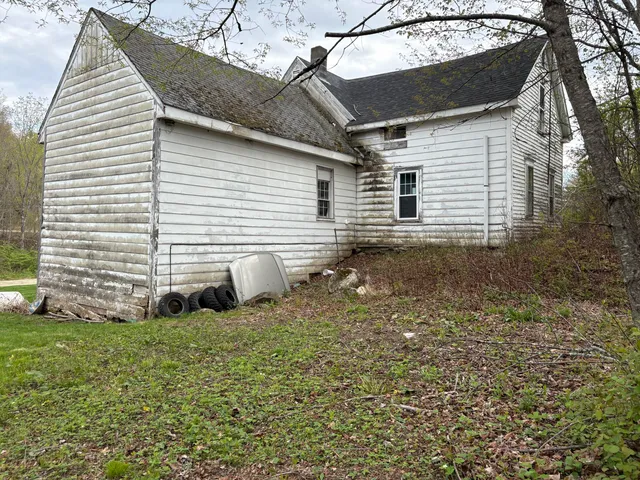 $59,000 | 43 Berry Mills Road, Carthage, ME 04224