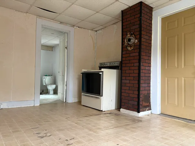 $59,000 | 43 Berry Mills Road, Carthage, ME 04224