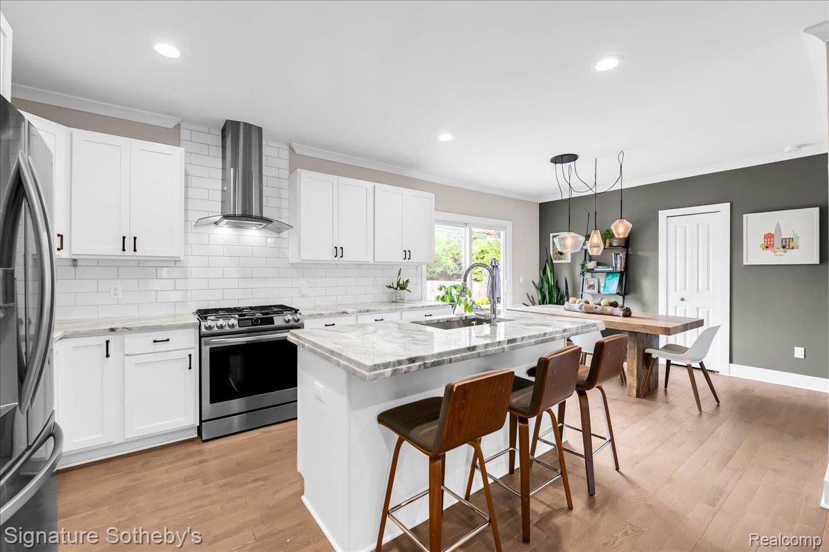 3210 Harvard Road Royal Oak, MI 48073 - Photo 6 of 21 08-3210 Harvard Rd-8.jpg