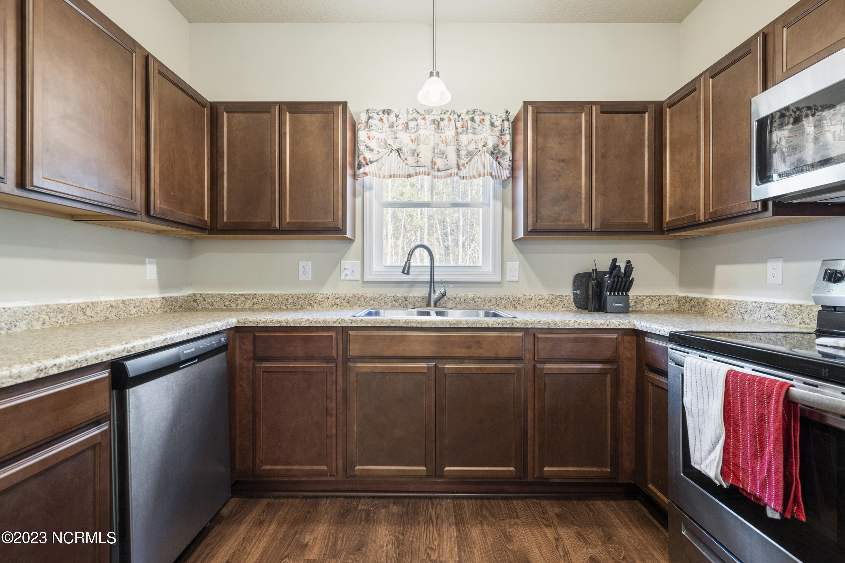 407 Frisco Way Holly Ridge, NC 28445 - Photo 5 of 31 mls-DSC06271