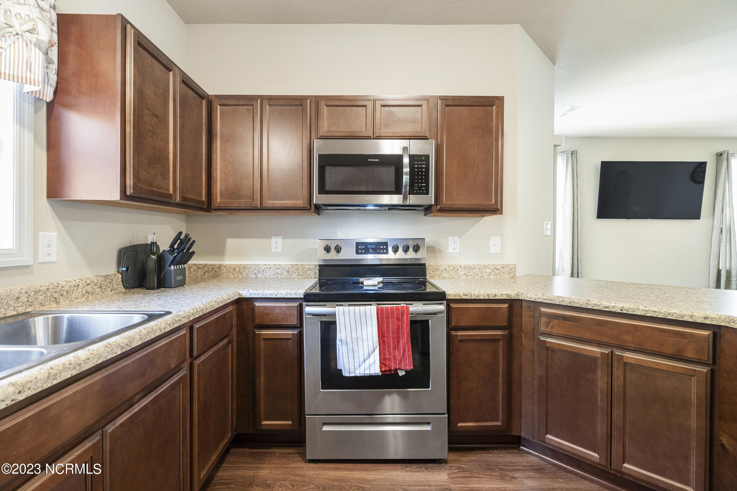 407 Frisco Way Holly Ridge, NC 28445 - Photo 6 of 31 mls-DSC06281