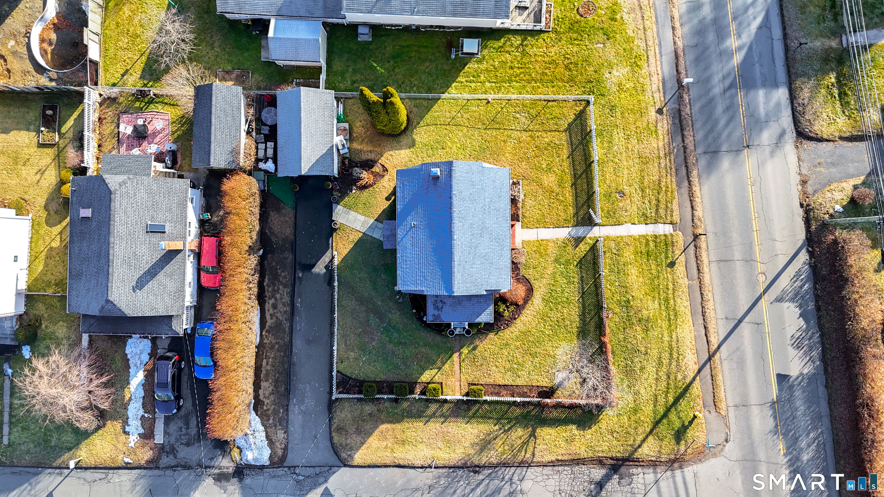 19 Golden Hill Road Danbury, CT 06811 - Photo 2 of 35