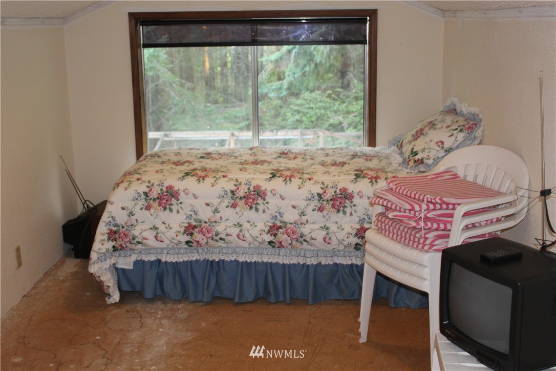 191 Donald Road Quilcene, WA 98376 - Photo 8 of 15 Gallery Image 8