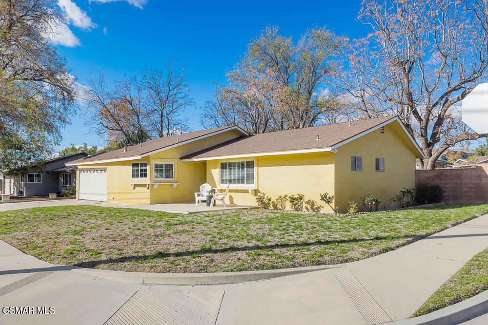 3853 Avenida Simi Simi Valley, CA 93063 - Photo 1 of 38 3853 Avenida Simi-3