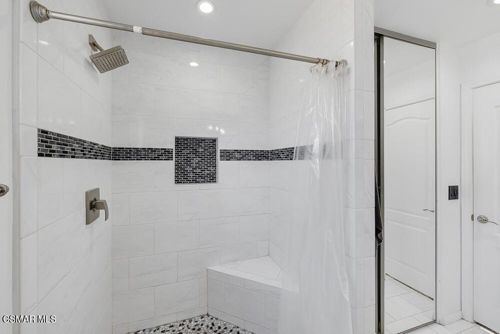 3853 Avenida Simi Simi Valley, CA 93063 - Photo 17 of 38 3853 Avenida Simi-17