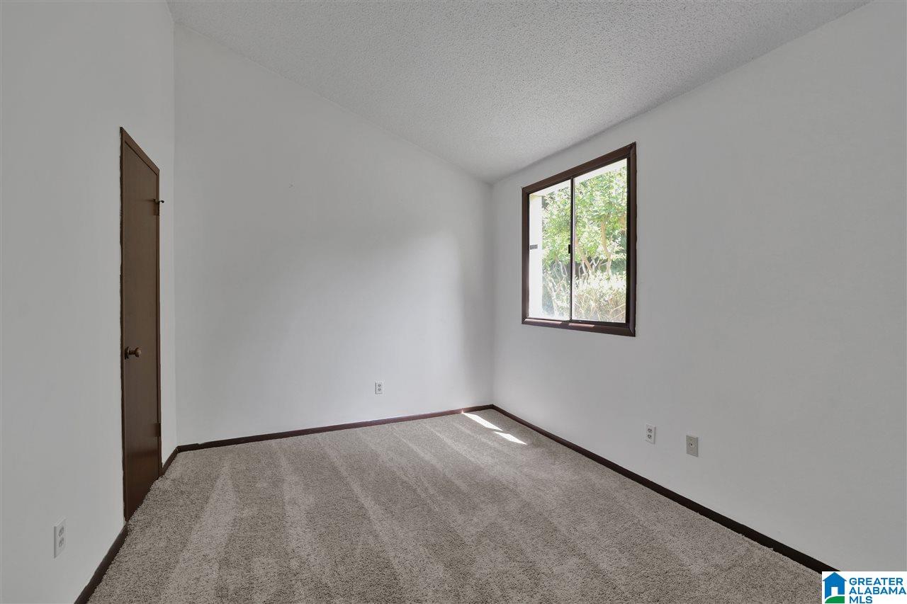 209 Running Brook Road Birmingham, AL 35226 - Photo 5 of 21