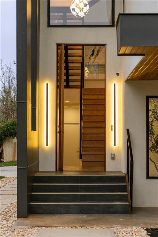 172 Racine Street Southwest Atlanta, GA 30314 - Photo 8 of 32 a view of entryway and hall with wooden floor