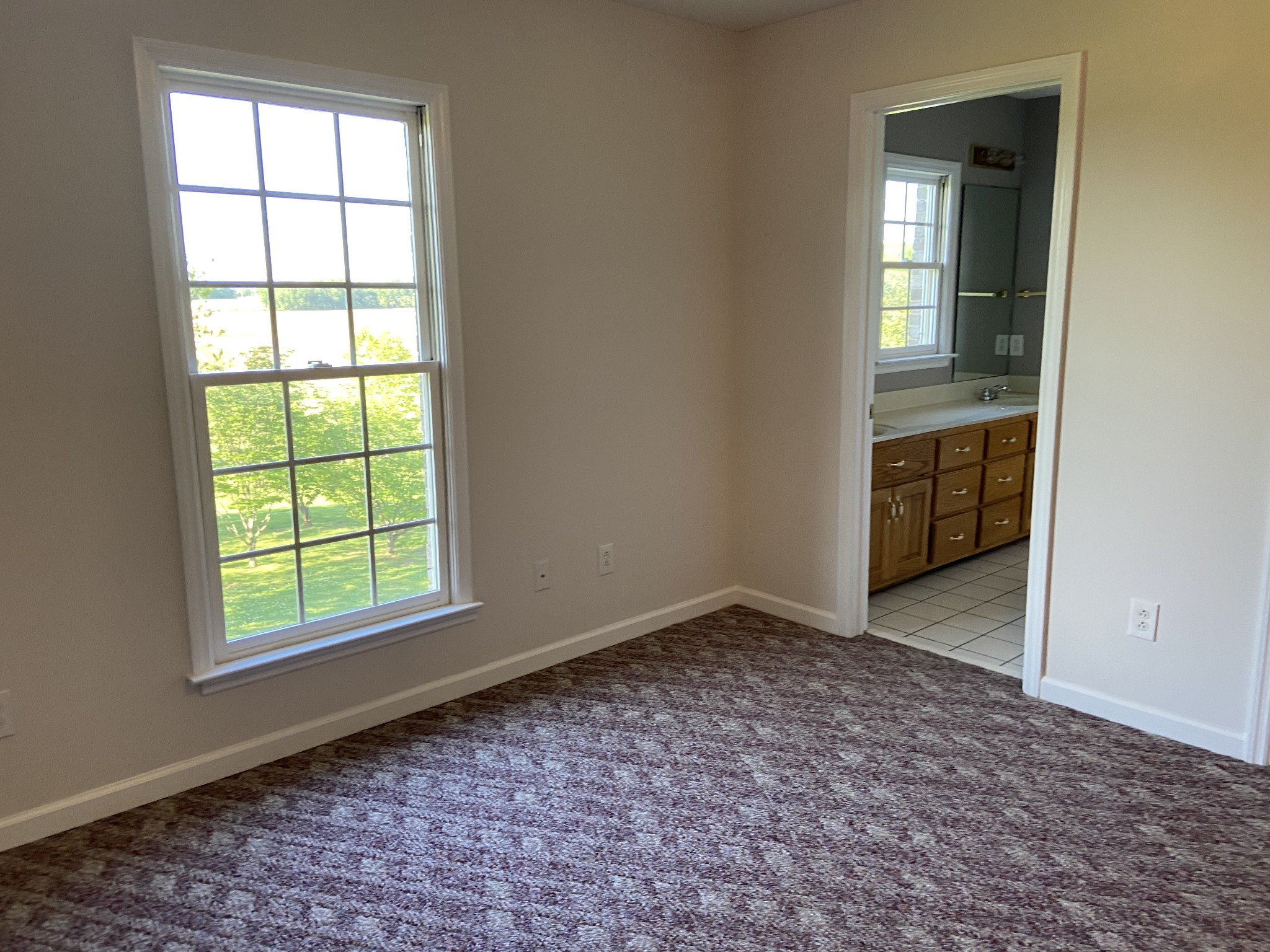 1370 Shelly Road Decherd, TN 37324 - Photo 33 of 44 an empty room that has a window in it