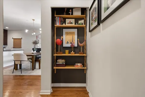 $554,500 | 2040 West Belmont Avenue, Unit 302, Chicago, IL 60618
