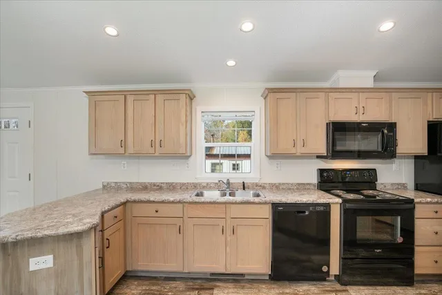 $229,000 | 843 High Street, Unit 13A, Candia, NH 03034