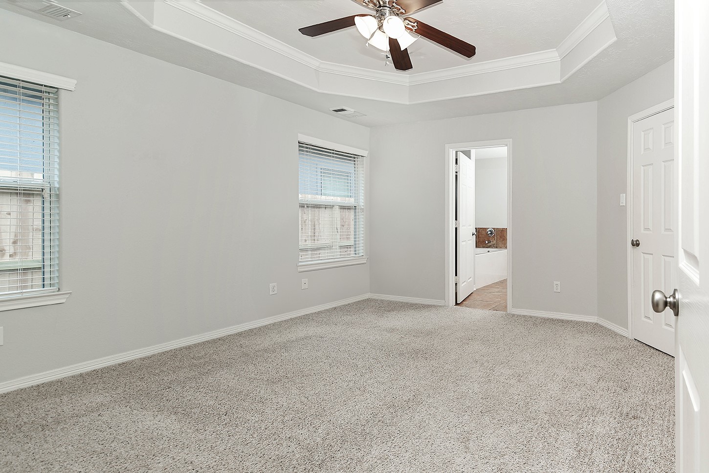 10912 Redbird Conroe, TX 77385 - Photo 8 of 17