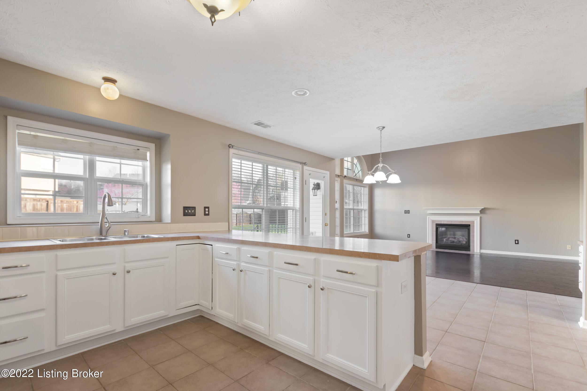 8415 Adams Run Road Louisville, KY 40228 - Photo 15 of 75 8415 Adams Run Road-27