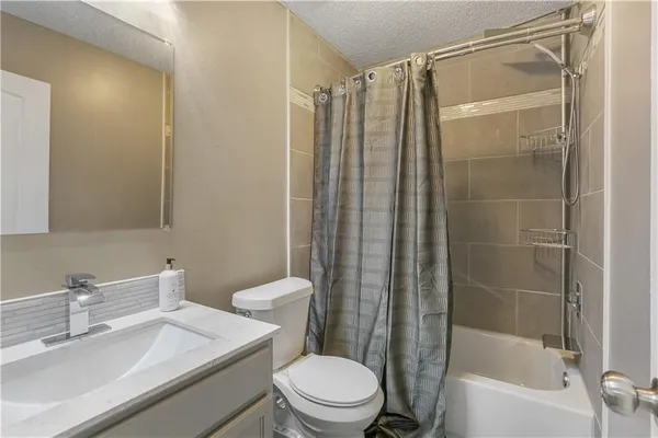$1,500 | 701 Fairfax Drive, Unit 199, Terrytown, LA 70056