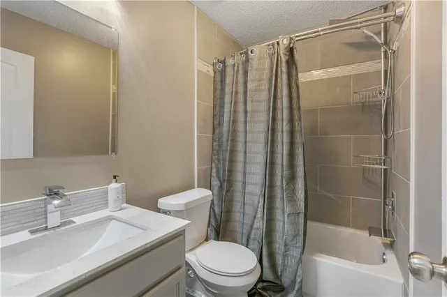 $1,700 | 701 Fairfax Drive, Unit 199, Terrytown, LA 70056