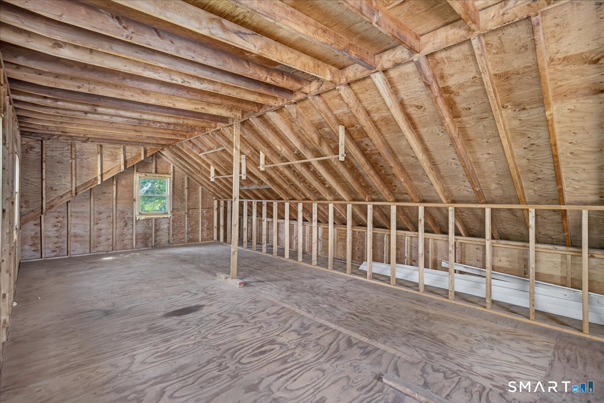 21 Edgemere Road East Haven, CT 06512 - Photo 18 of 20 Gallery Image 18
