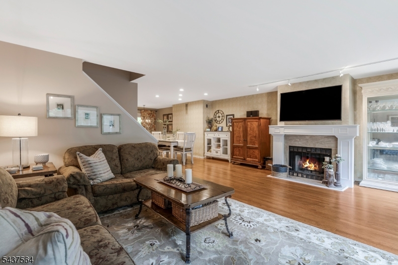 198 Crestview Road Bridgewater, NJ 08807 - Photo 13 of 28