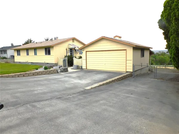 $400,000 | 61 Lorry Lane, Selah, WA 98942