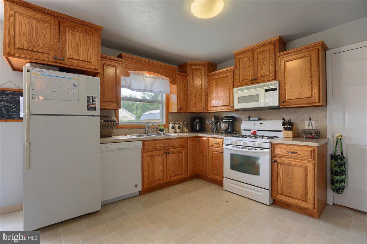 501 Stracks Dam Road Myerstown, PA 17067 - Photo 5 of 26 Gallery Image 5