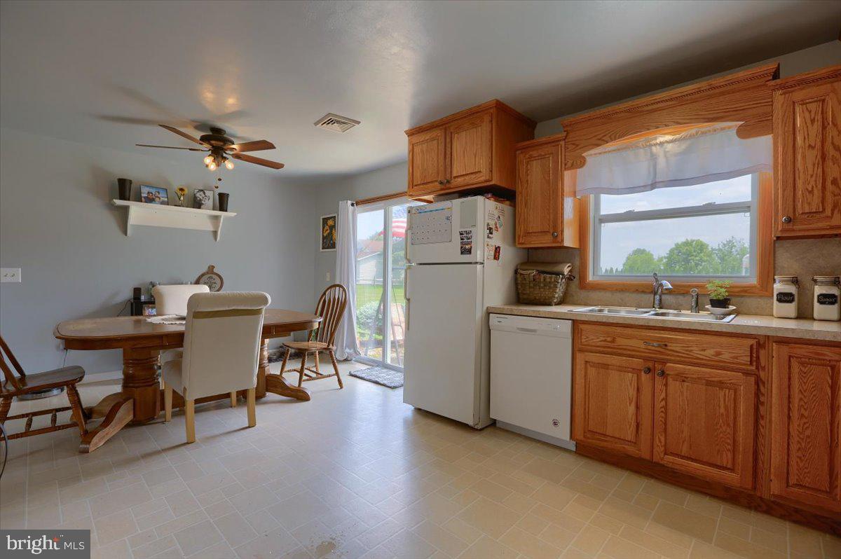 501 Stracks Dam Road Myerstown, PA 17067 - Photo 6 of 26 Gallery Image 6