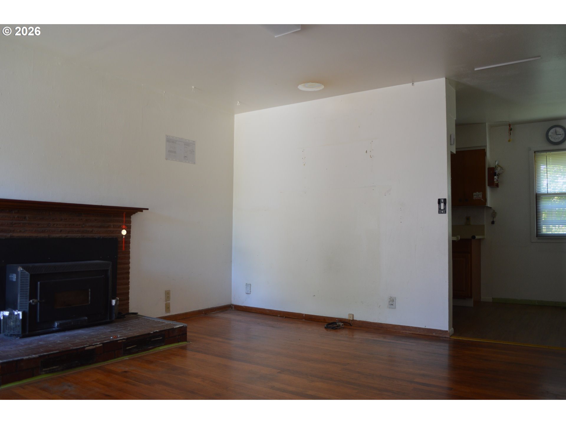 641 Southeast 148th Avenue Portland, OR 97233 - Photo 3 of 22