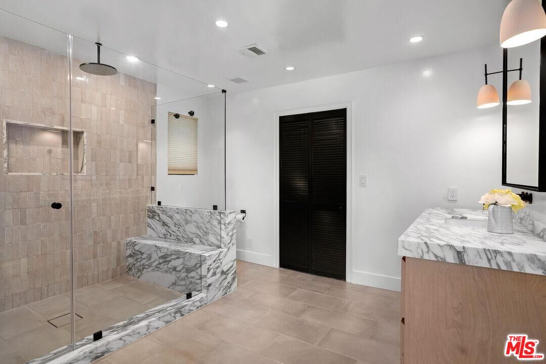 4811 Roma Court Marina del Rey, CA 90292 - Photo 32 of 57