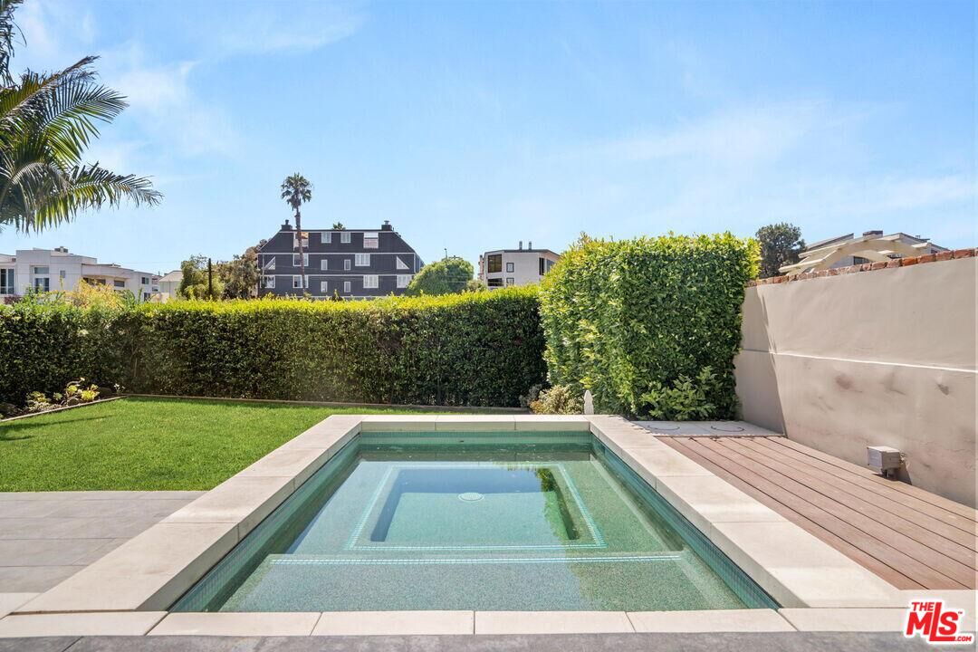 4811 Roma Court Marina del Rey, CA 90292 - Photo 49 of 57