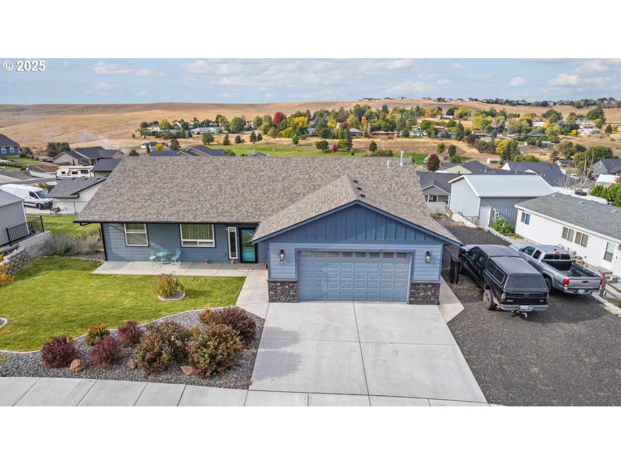 692 Southwest Runnion Avenue Pendleton, OR 97801 - Photo 26 of 35 a view of house with outdoor space and pool