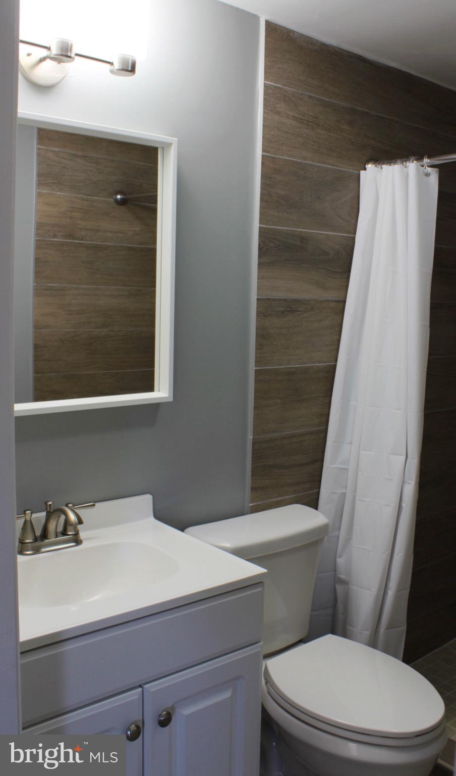 260 Fox Road Dover, DE 19901 - Photo 13 of 14 Master Bathroom