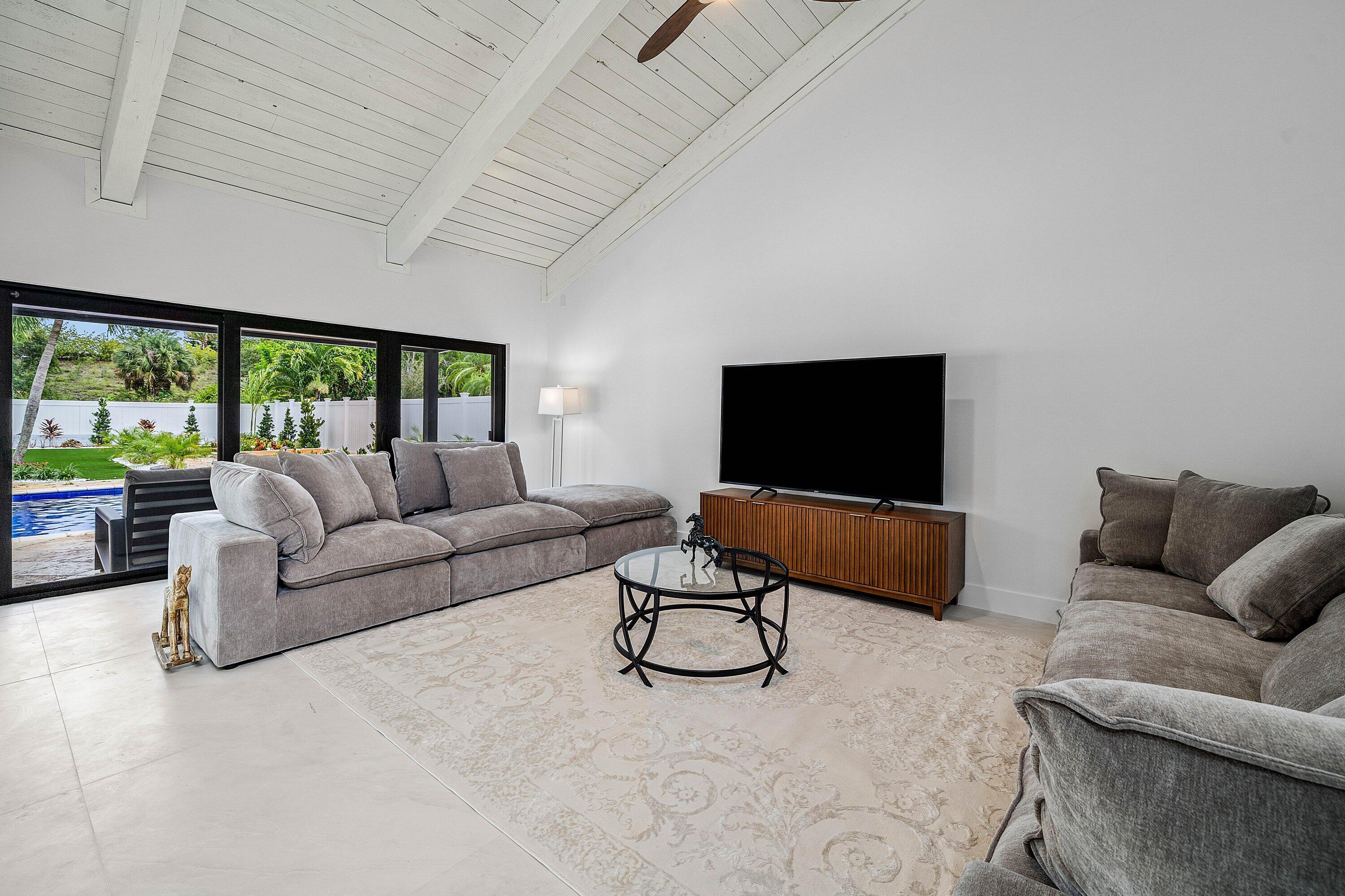 1520 Southwest 17th Street Boca Raton, FL 33486 - Photo 15 of 47 019-1520Southwest17thStreet-BocaRaton-FL