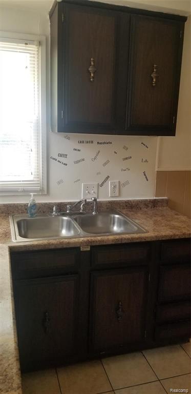 565 Longfellow Inkster, MI 48141 - Photo 11 of 19