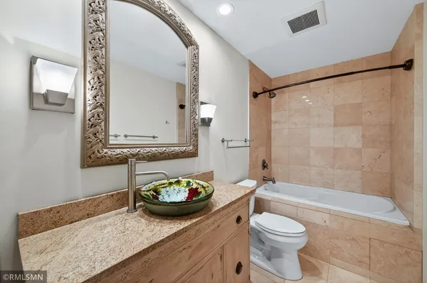 $389,000 | 301 3rd Street South, Unit 301, Stillwater, MN 55082
