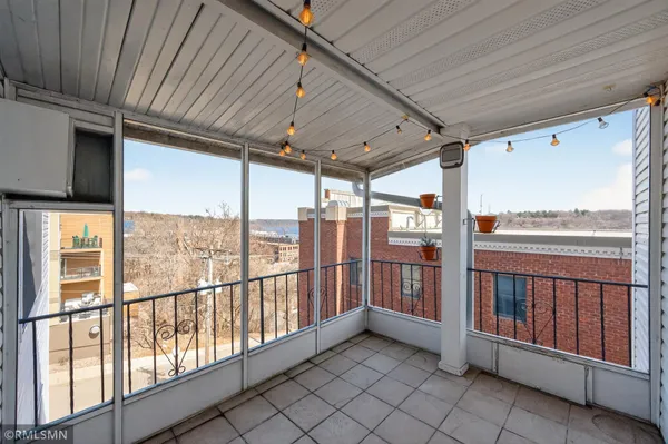 $389,000 | 301 3rd Street South, Unit 301, Stillwater, MN 55082