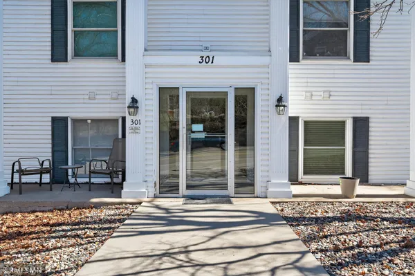 $389,000 | 301 3rd Street South, Unit 301, Stillwater, MN 55082
