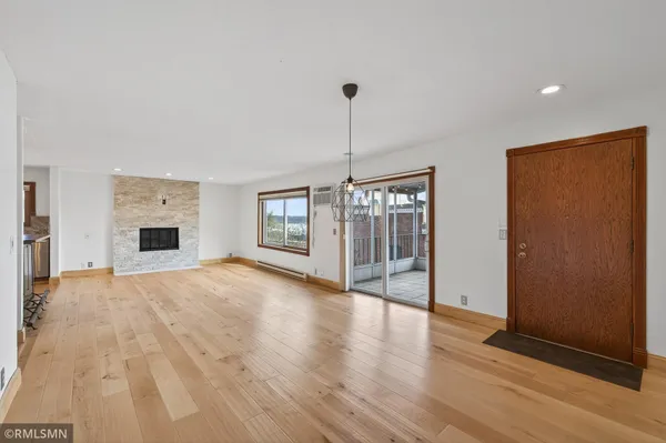$389,000 | 301 3rd Street South, Unit 301, Stillwater, MN 55082