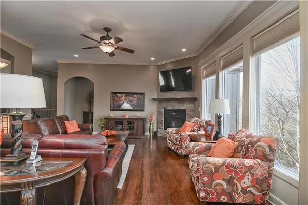 $589,950 | 215 South Canyon Drive, Olathe, KS 66061