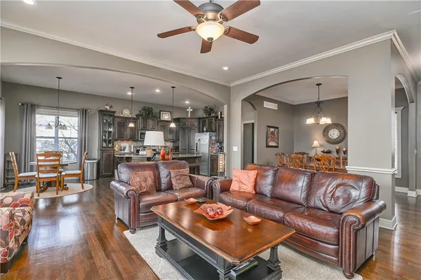 $589,950 | 215 South Canyon Drive, Olathe, KS 66061