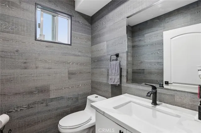 $1,299,000 | 2806 Cudahy Street, Huntington Park, CA 90255