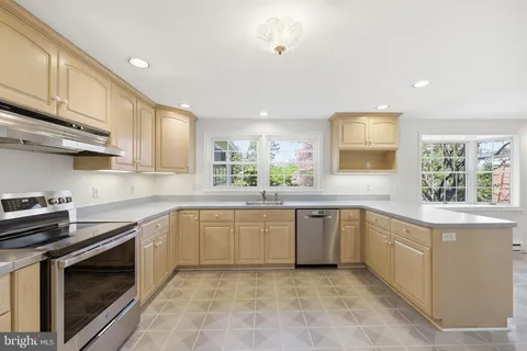 $1,250,000 | 12428 Over Ridge Road, Potomac, MD 20854