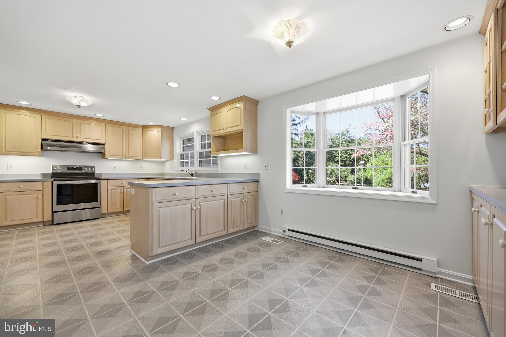 12428 Over Ridge Road Potomac, MD 20854 - Photo 29 of 80
